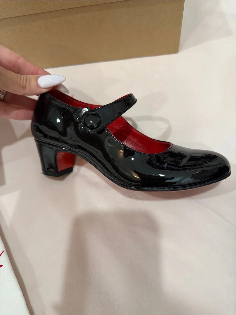 💯 authentic Christian Louboutin girls Black Patent Mary Jane Pumps